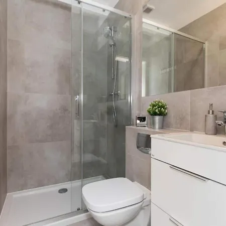 Comfortable With Garden, Summer Pool Ferienhaus *