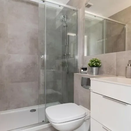 Comfortable With Garden, Summer Pool Hébergement de vacances Pobierowo