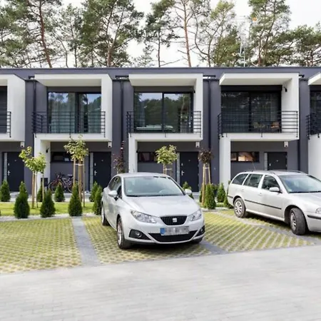 Comfortable With Garden, Summer Pool Feriehus *