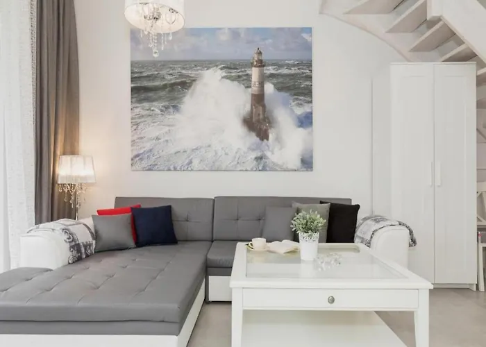 Comfortable With Garden, Summer Pool