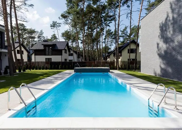 Comfortable With Garden, Summer Pool