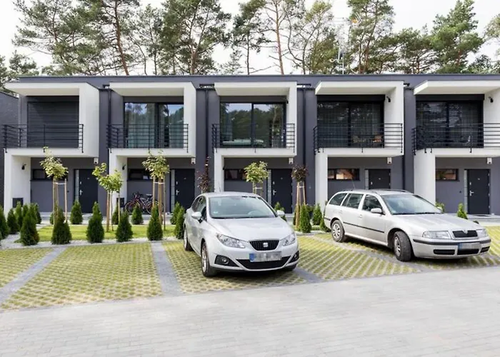 Comfortable With Garden, Summer Pool Holiday home *